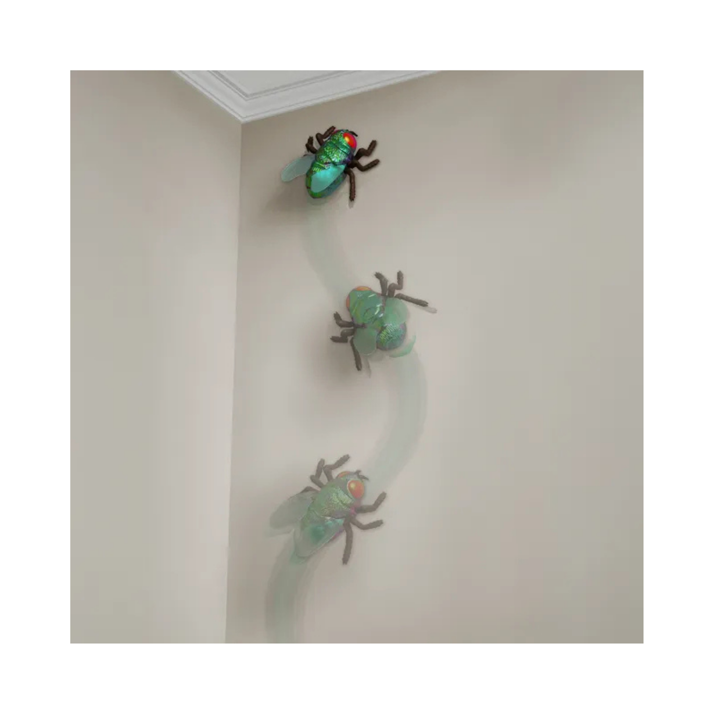 Mosca trepadora a control remoto