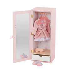 Closet de madera para muñeca