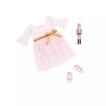 Muñeca Natasha con vestido rosa y Cascanueces