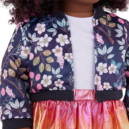 Tenida chaqueta floral y falda