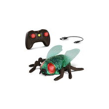 Mosca trepadora a control remoto