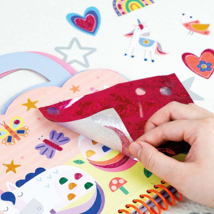 Libro de Arte con Láminas Metalizadas Unicornio