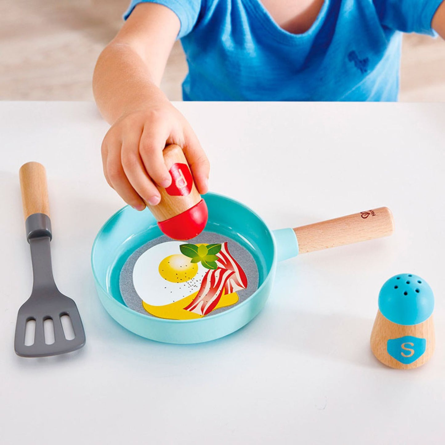 Set de Cocina y platos Pequeño Chef